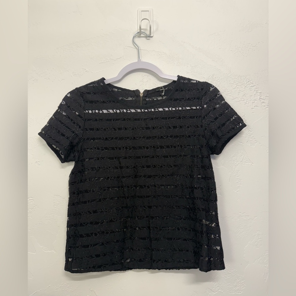 Forever 21 Black Lace Top Women’s Size Small